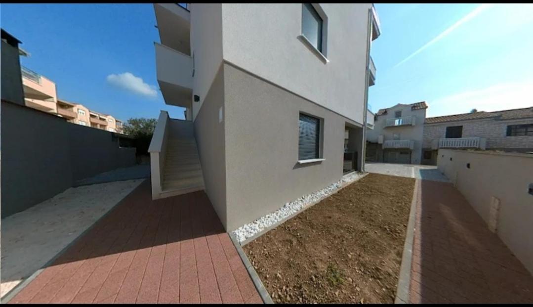 New Apartman P & B Apartamento Trogir Exterior foto